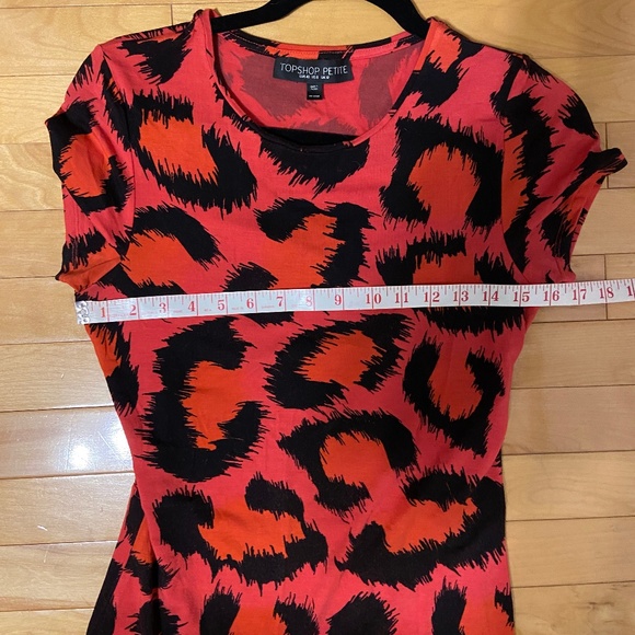 Topshop Leopard Print Cut-Out Back Dress (Size 8P) - Picture 12 of 12